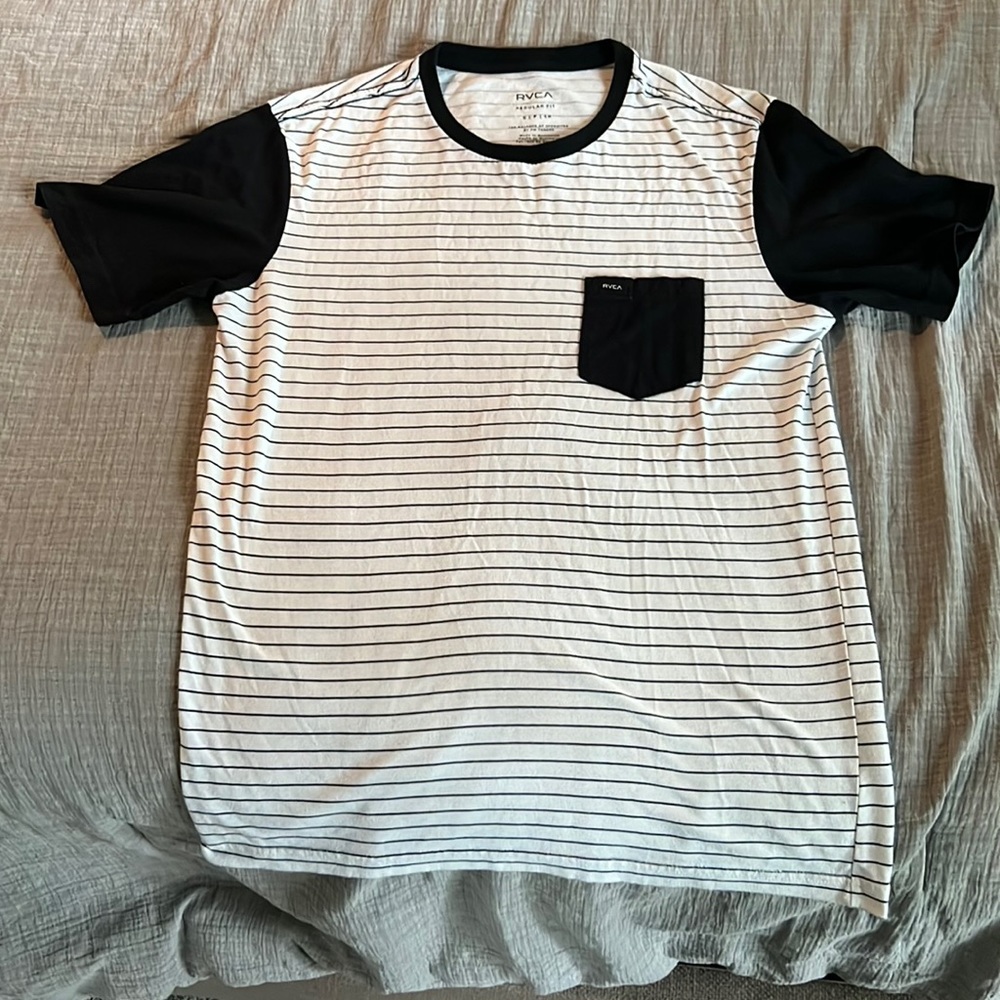 RVCA Mens small T-Shirt